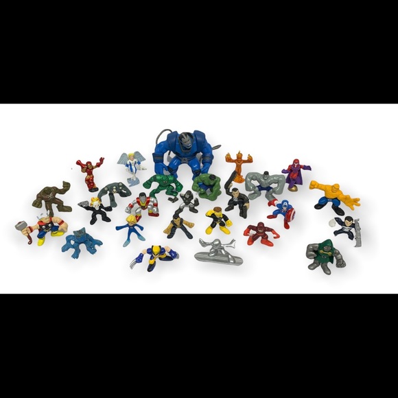 26 Action Figures Superheroes Marvel DC Comics Hulk Wolverine Silver Surfer - Picture 2 of 7